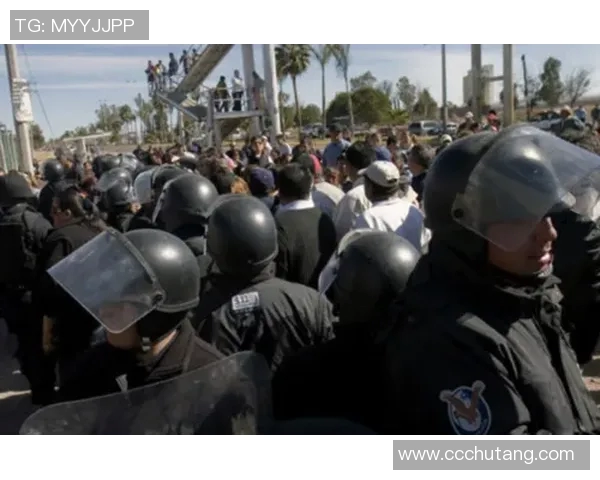 佛罗伦萨警方成功破获一起跨国贩毒案件：揭开幕后黑手的罪恶网络