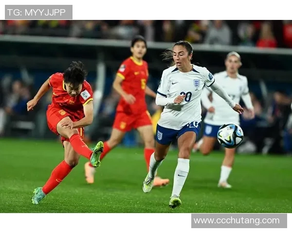 荷兰队英格兰队友谊赛上演精彩对决,吸引万千球迷 荷兰队英格兰队友谊赛上演精彩对决,吸引万千球迷