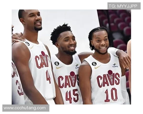 爵士惊险胜奇才，米切尔砍下全场最高33分