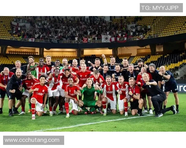 梅罗双星耀欧冠皇马8-1大胜巴黎神仙比分狂炫