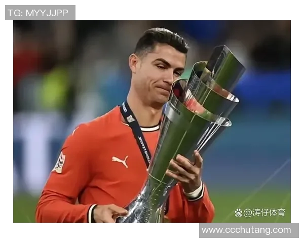葡萄牙队成功卫冕欧洲杯冠军，荣耀再现绿茵场